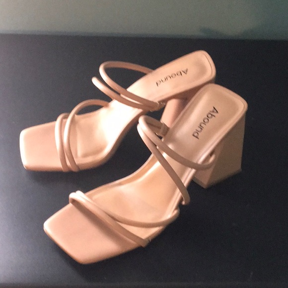 Tan Block Heel Sandals - Picture 1 of 4